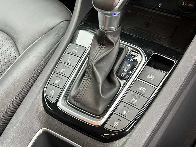 Hyundai IONIQ 1.6 h-GD GPFi 8.9kWh Premium SE Hatchback 5dr Petrol Plug-in Hybrid DCT Euro 6 (