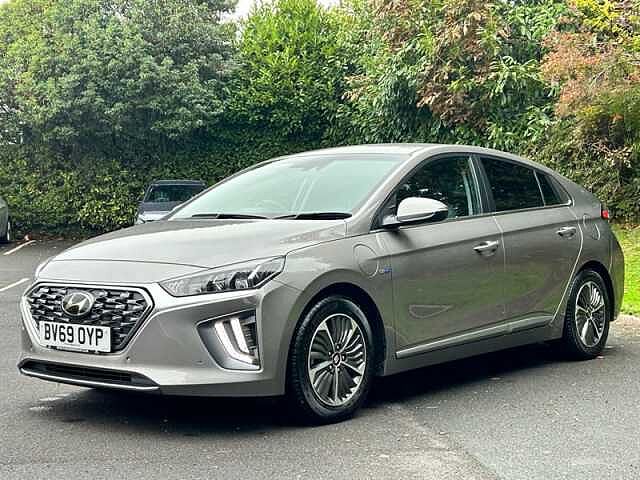 Hyundai IONIQ 1.6 h-GD GPFi 8.9kWh Premium SE Hatchback 5dr Petrol Plug-in Hybrid DCT Euro 6 (