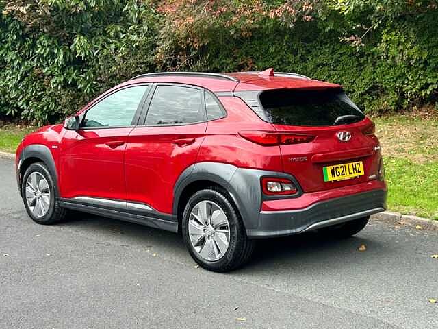Hyundai KONA 64kWh Premium SE SUV 5dr Electric Auto (7kW Charger) (204 ps)