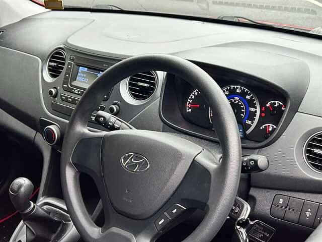 Hyundai i10 1.0 S Hatchback 5dr Petrol Manual Euro 6 (67 ps)