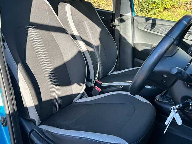 Hyundai i10 1.0 SE Connect Hatchback 5dr Petrol Auto Euro 6 (s/s) (67 ps)