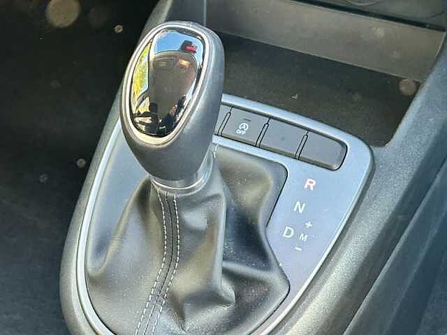 Hyundai i10 1.0 SE Connect Hatchback 5dr Petrol Auto Euro 6 (s/s) (67 ps)