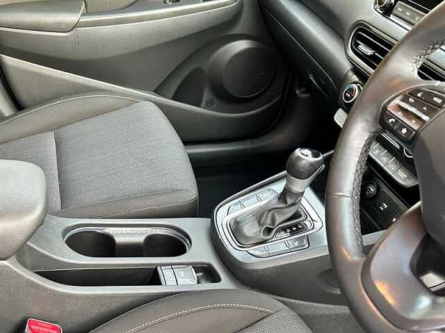 Hyundai KONA 1.6 h-GDi Premium SUV 5dr Petrol Hybrid DCT Euro 6 (s/s) (141 ps)