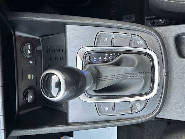 Hyundai KONA 1.6 h-GDi Premium SUV 5dr Petrol Hybrid DCT Euro 6 (s/s) (141 ps)
