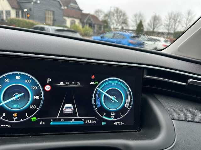 Hyundai TUCSON 1.6 h T-GDi Premium SUV 5dr Petrol Hybrid Auto Euro 6 (s/s) (230 ps)
