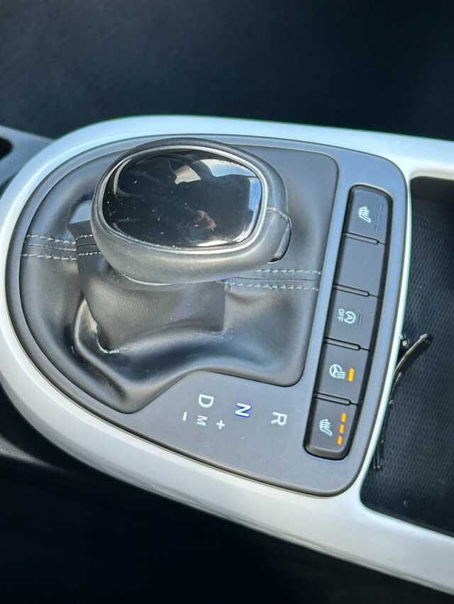 Hyundai i10 1.2 Premium Hatchback 5dr Petrol Auto Euro 6 (s/s) (84 ps)