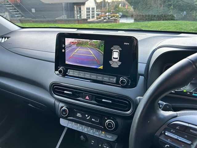 Hyundai KONA 1.6 h-GDi Premium SUV 5dr Petrol Hybrid DCT Euro 6 (s/s) (141 ps)