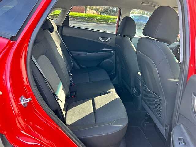 Hyundai KONA 1.0 T-GDi MHEV Premium SUV 5dr Petrol Hybrid Manual Euro 6 (s/s) (120 ps) Red