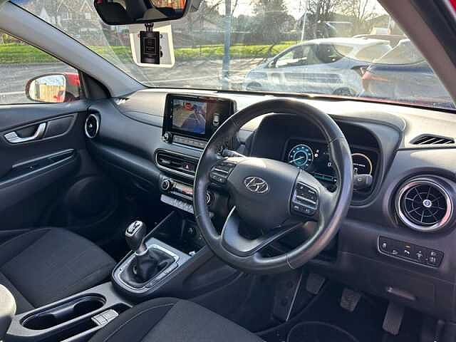 Hyundai KONA 1.0 T-GDi MHEV Premium SUV 5dr Petrol Hybrid Manual Euro 6 (s/s) (120 ps) Red