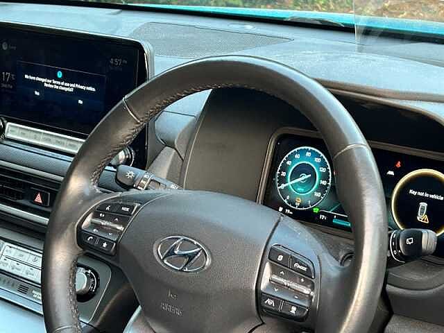 Hyundai KONA 64kWh Ultimate SUV 5dr Electric Auto (10.5kW Charger) (204 ps)