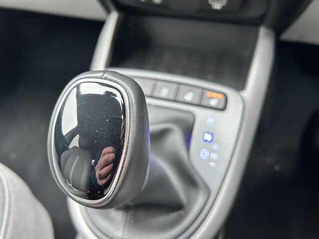 Hyundai i10 1.0 Premium Hatchback 5dr Petrol Auto Euro 6 (s/s) (63 ps)