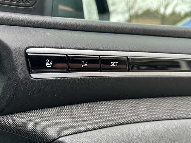 Hyundai TUCSON 1.6 h T-GDi 13.8kWh Ultimate SUV 5dr Petrol Plug-in Hybrid Auto 4WD Euro 6 (s/s)