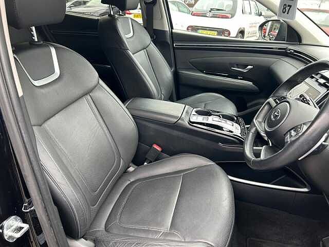 Hyundai TUCSON 1.6 h T-GDi 13.8kWh Ultimate SUV 5dr Petrol Plug-in Hybrid Auto 4WD Euro 6 (s/s)