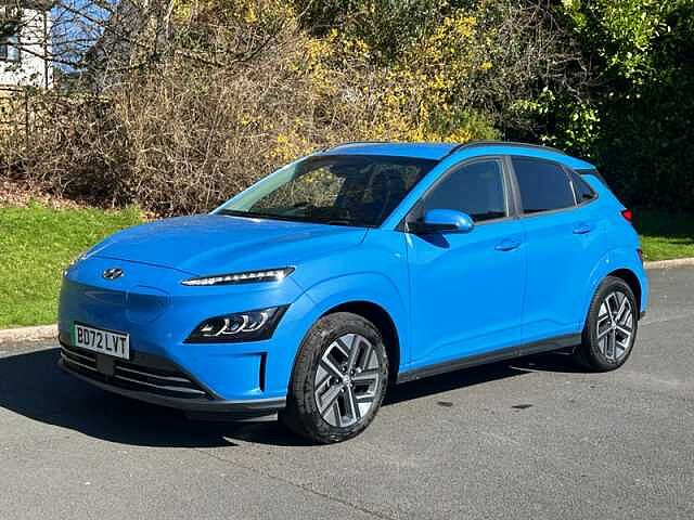 Hyundai KONA 64kWh Premium SUV 5dr Electric Auto (10.5kW Charger) (204 ps)