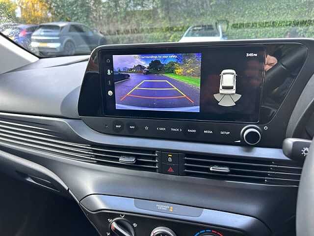 Hyundai BAYON 1.0 T-GDi Advance SUV 5dr Petrol DCT Euro 6 (s/s) (100 ps) White