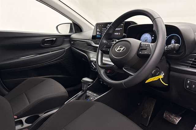 Hyundai BAYON 1.0 T-GDi Advance SUV 5dr Petrol DCT Euro 6 (s/s) (100 ps) White