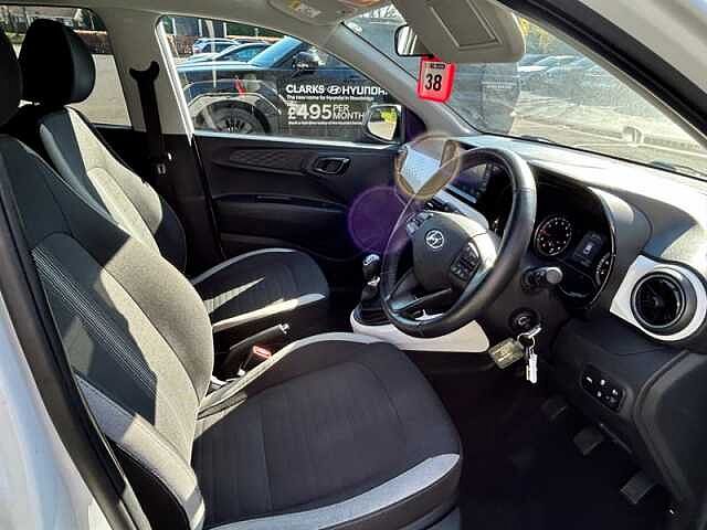 Hyundai i10 1.0 Premium Hatchback 5dr Petrol Manual Euro 6 (s/s) (67 ps)
