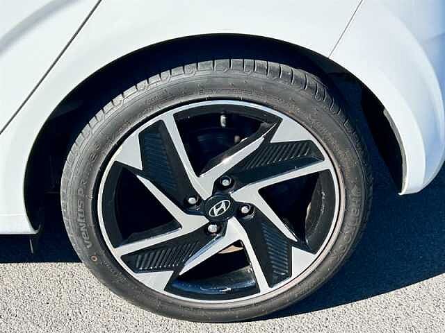 Hyundai i10 1.0 Premium Hatchback 5dr Petrol Manual Euro 6 (s/s) (67 ps)