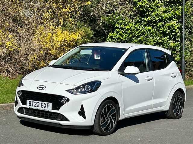 Hyundai i10 1.0 Premium Hatchback 5dr Petrol Manual Euro 6 (s/s) (67 ps)