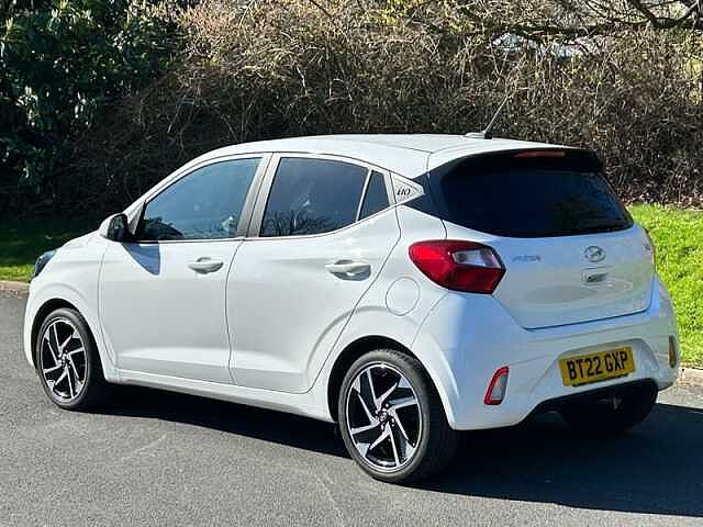 Hyundai i10 1.0 Premium Hatchback 5dr Petrol Manual Euro 6 (s/s) (67 ps)
