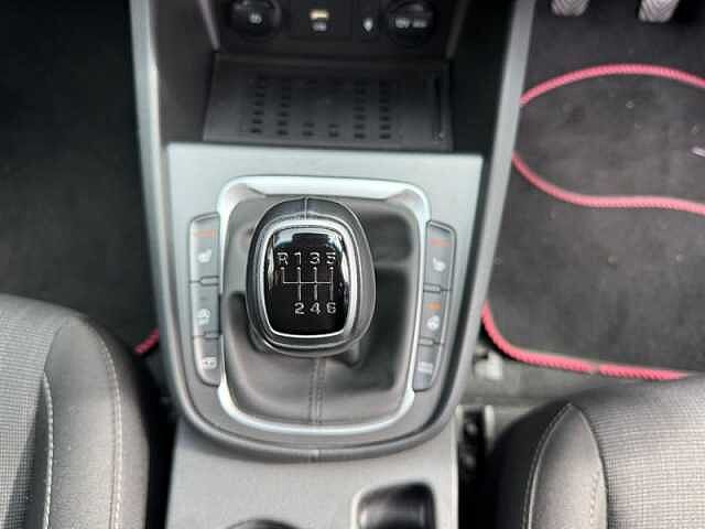 Hyundai KONA 1.0 T-GDi MHEV Premium SUV 5dr Petrol Hybrid Manual Euro 6 (s/s) (120 ps)