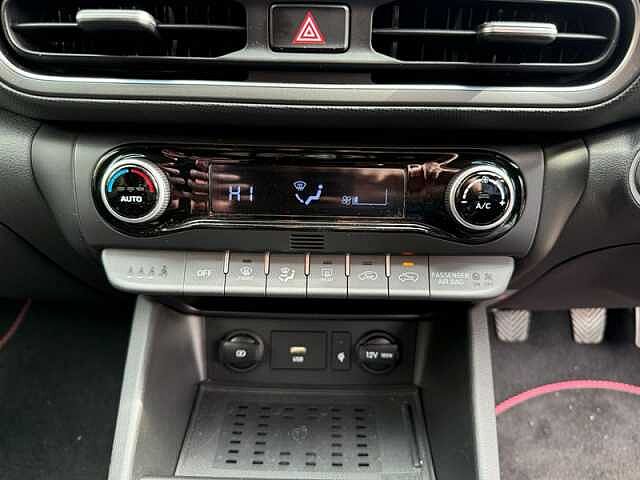 Hyundai KONA 1.0 T-GDi MHEV Premium SUV 5dr Petrol Hybrid Manual Euro 6 (s/s) (120 ps)