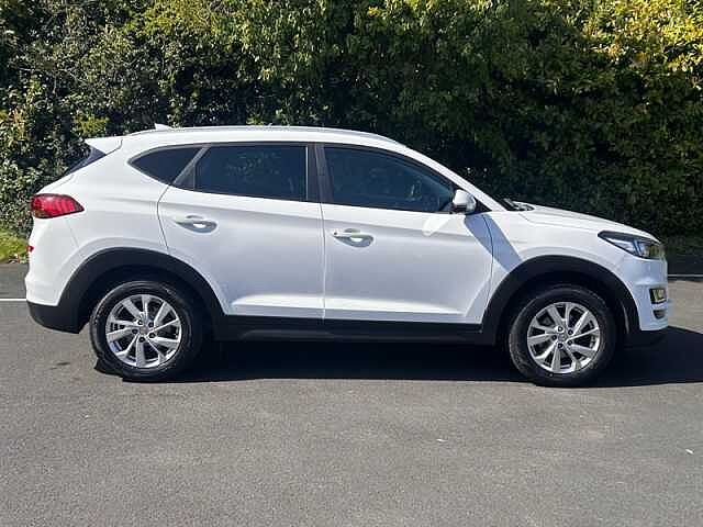 Hyundai TUCSON 1.6 GDi SE Nav SUV 5dr Petrol Manual Euro 6 (s/s) (132 ps)