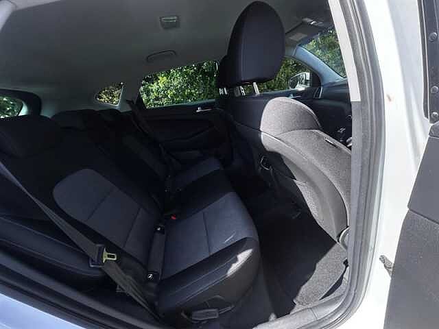 Hyundai TUCSON 1.6 GDi SE Nav SUV 5dr Petrol Manual Euro 6 (s/s) (132 ps)