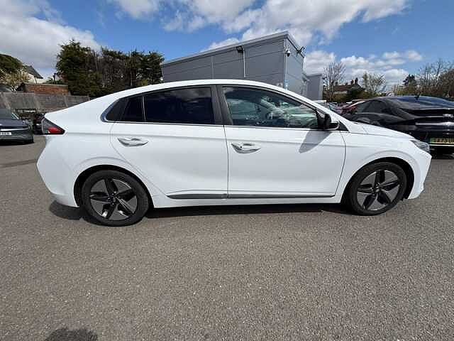 Hyundai IONIQ 1.6 h-GDi Premium SE Hatchback 5dr Petrol Hybrid DCT Euro 6 (s/s) (141 ps)