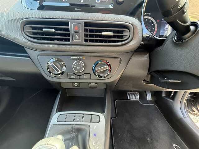 Hyundai i10 1.0 SE Connect Hatchback 5dr Petrol Auto Euro 6 (s/s) (67 ps)