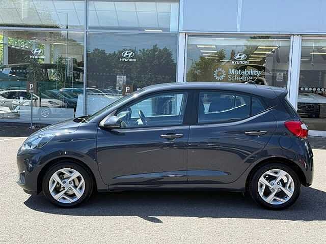 Hyundai i10 1.0 SE Connect Hatchback 5dr Petrol Auto Euro 6 (s/s) (67 ps)