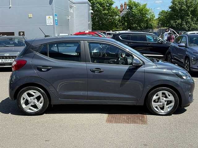 Hyundai i10 1.0 SE Connect Hatchback 5dr Petrol Auto Euro 6 (s/s) (67 ps)