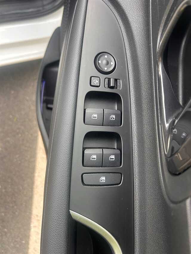 Hyundai i20 1.0 T-GDi MHEV Premium Hatchback 5dr Petrol Hybrid Manual Euro 6 (s/s) (100 ps)