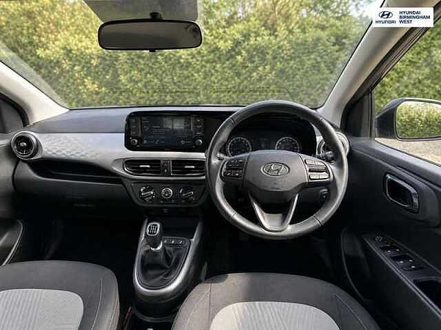 Hyundai i10 1.2 Premium Hatchback 5dr Petrol Manual Euro 6 (s/s) (84 ps)