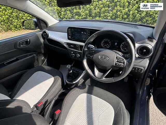 Hyundai i10 1.2 Premium Hatchback 5dr Petrol Manual Euro 6 (s/s) (84 ps)