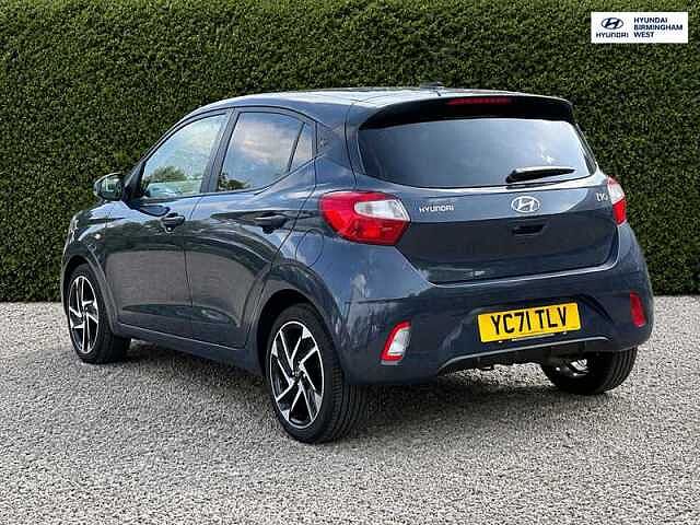 Hyundai i10 1.2 Premium Hatchback 5dr Petrol Manual Euro 6 (s/s) (84 ps)