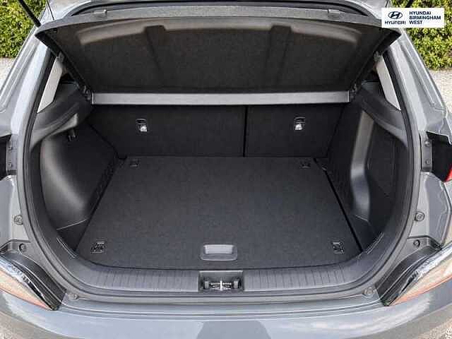Hyundai KONA 64kWh Premium SUV 5dr Electric Auto (10.5kW Charger) (204 ps)