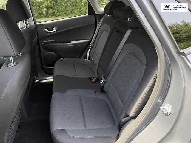 Hyundai KONA 64kWh Premium SUV 5dr Electric Auto (10.5kW Charger) (204 ps)