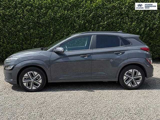 Hyundai KONA 64kWh Premium SUV 5dr Electric Auto (10.5kW Charger) (204 ps)