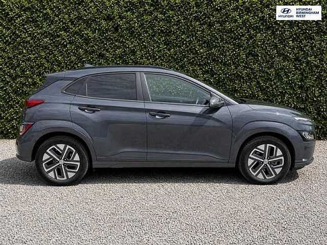 Hyundai KONA 64kWh Premium SUV 5dr Electric Auto (10.5kW Charger) (204 ps)
